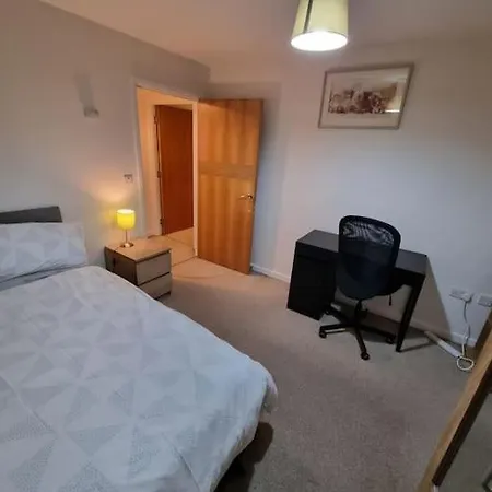 Apartment Laura's Place Isleworth