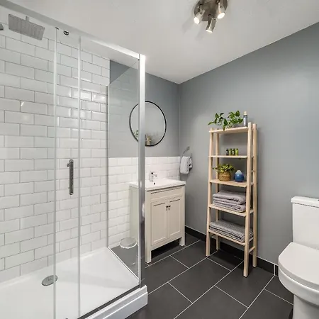 Homely And Stylish Bermondsey With Parking London
