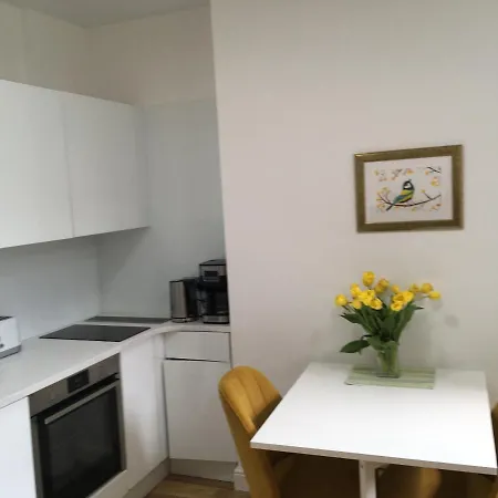 Newly Refurbished 2-bedroom Flat In Notting Hill *