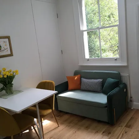 Newly Refurbished 2-bedroom Flat In Notting Hill Apartment *