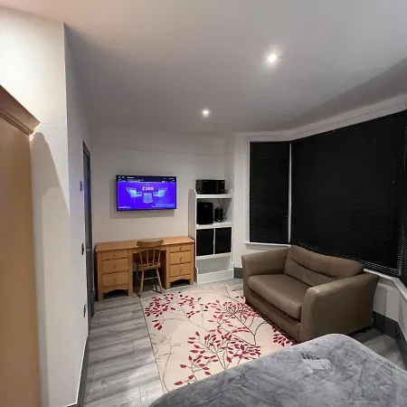 In Modernised Victorian House Guest house *