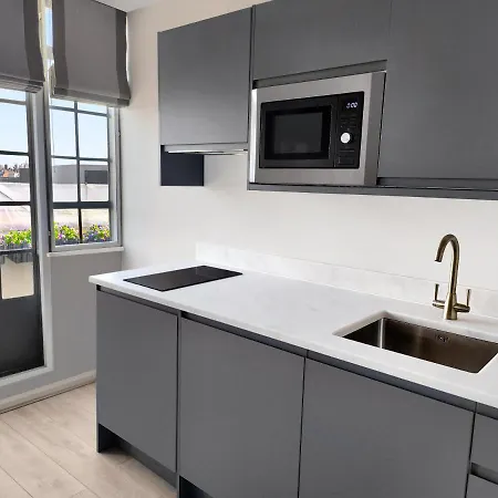 Apartment Chelsea Flat 10 Mins Harrods, Balcony, Gym, Air Conditioning
