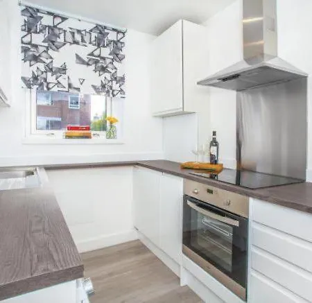 2 Minutes From Hyde Park, Private F Homestay