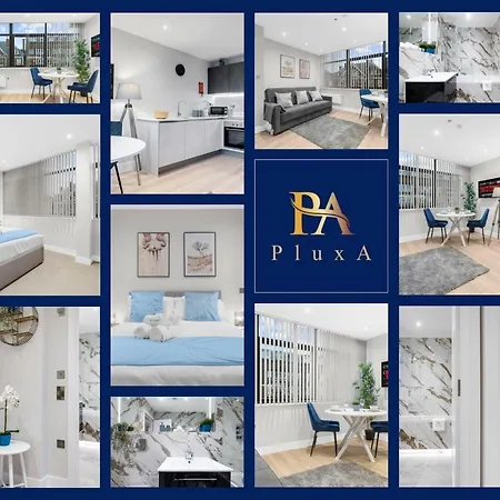 Pluxa Larimar - Spacious With Private Entrance, Workspace & Wi-fi Apartment Harrow