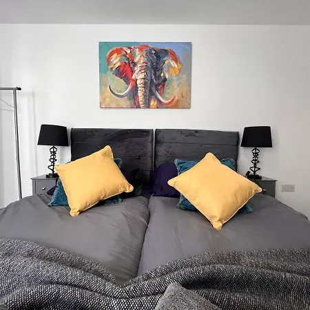 Apartamento Star London Vivian Avenue 1-bed Hideaway With Garden *