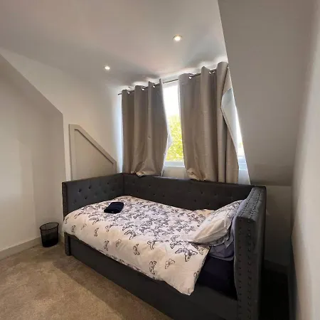 Apartment Star Finchley Road 3-bed Haven London