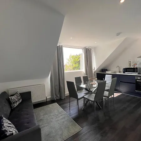 Apartment Star Finchley Road 3-bed Haven London