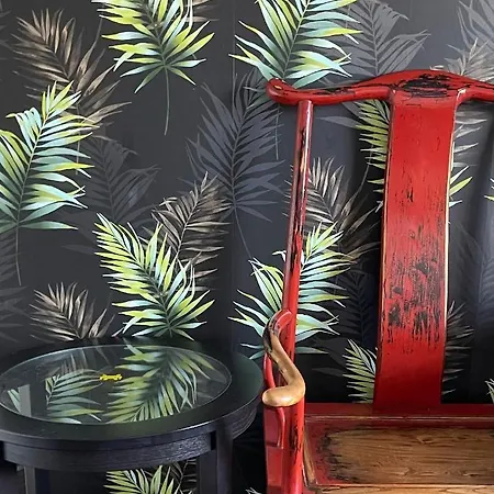 Apartment Camden Bachelor Pad , Location In Camden , Ideal Space For Small Family London