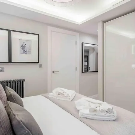 Covent Garden / Trafalgar / Leicester Sq Diamond * London
