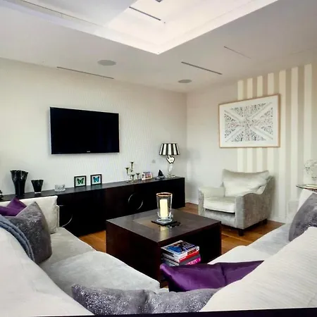Central London Bed & Breakfast Bed & Breakfast *