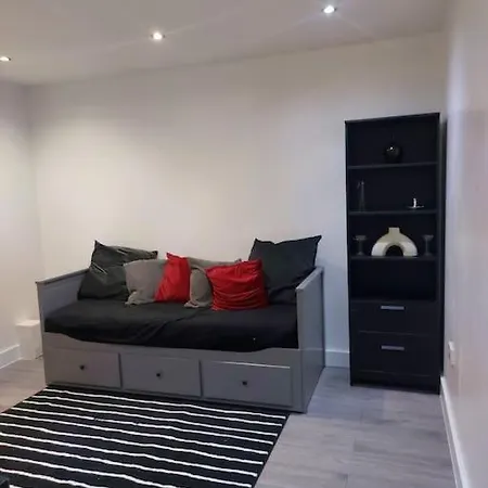 Away Barking * Barking (Greater London)