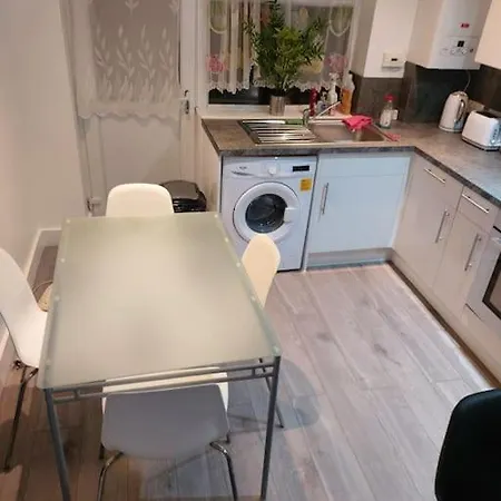 Away Barking Barking (Greater London)