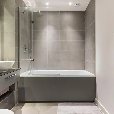 Luxury Double Bedroom In Gallions Reach * Beckton