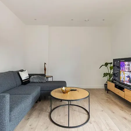 Luxury Double Bedroom In Gallions Reach Homestay