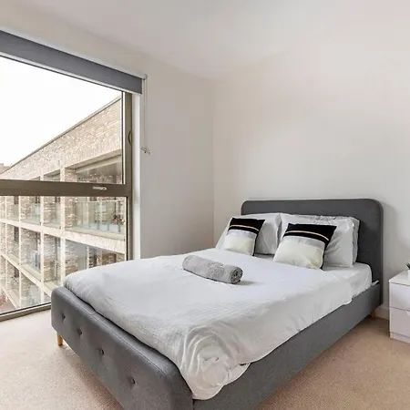 Luxury Double Bedroom In Gallions Reach * Beckton