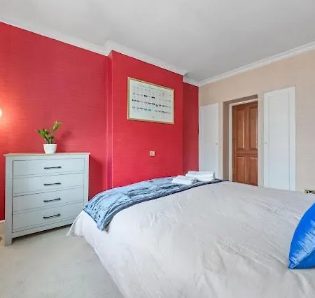 Apartment The Mayfair Large Snug London