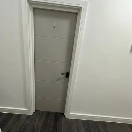 Guest house Comfy London