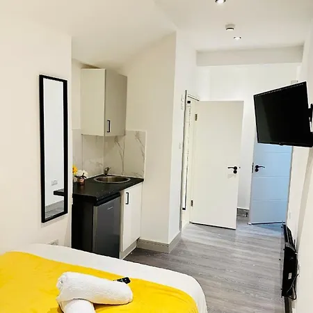Comfy Guest house London