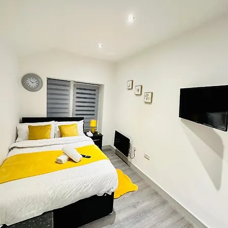Guest house Comfy London