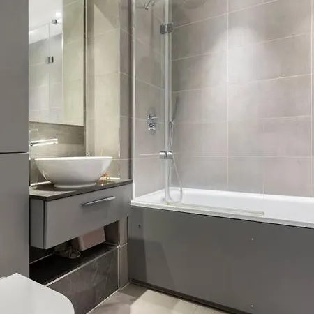 Luxury Double Bedroom In Gallions Reach Homestay *