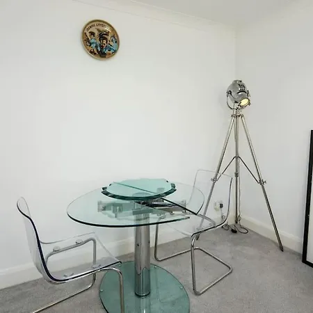 Apartment Superb Cozy Flat In Lovely Area