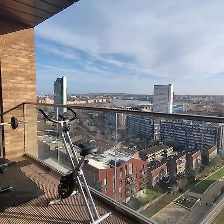Riverview Amazing 2bed 2bath Apt Wparking Sleeps 6 Comfortably Appartamento Londra