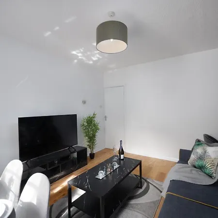 Modern One Bedroom Next To Old Street *