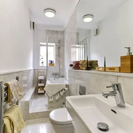 Modern One Bedroom In Fitzrovia, Apartment