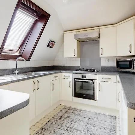 Gasthof Spacious 2 Mins From Station *