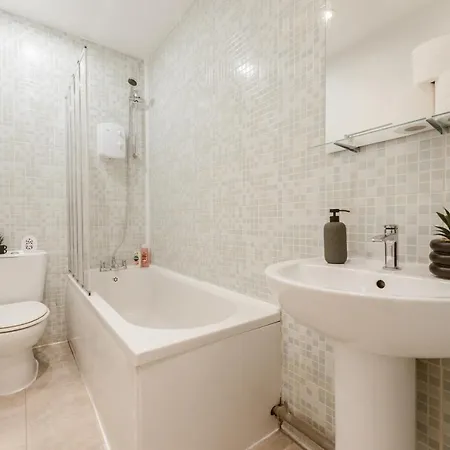 Mile End 57a Hostel London