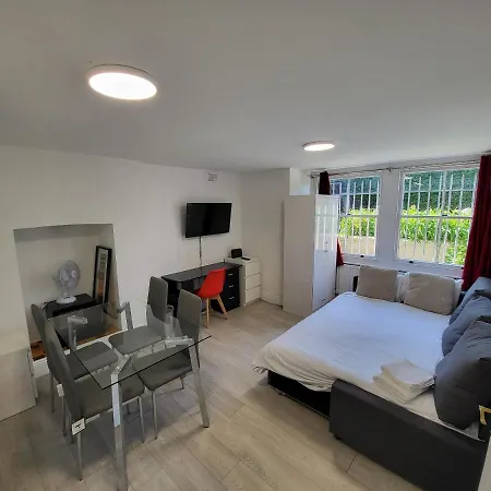 Cosy By Clapham South Underground! Apartment London