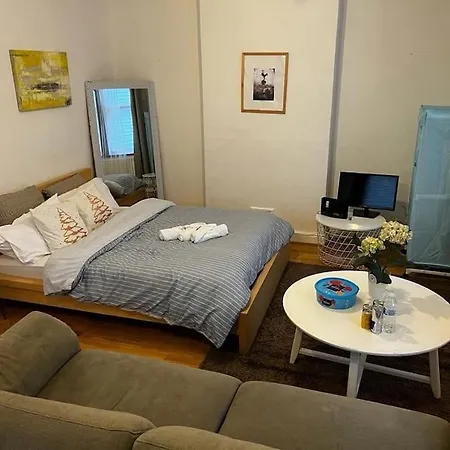 Feel The Heat Of The Stadium Apartment London