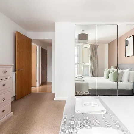 The Hoxton Collection Apartment