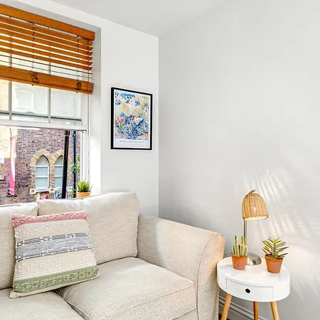 Charming Flat Close To Holborn Station *