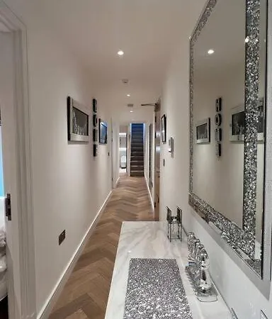 Panoramic Perfection Marble Arch 2br Penthouse 74 * London