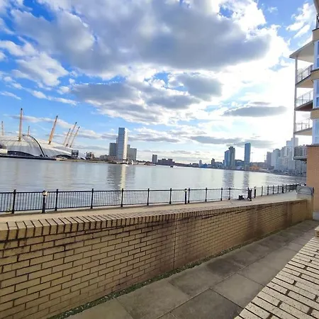 Luxury 3br Apt, Close To Excel, O2, Airport! Apartment London