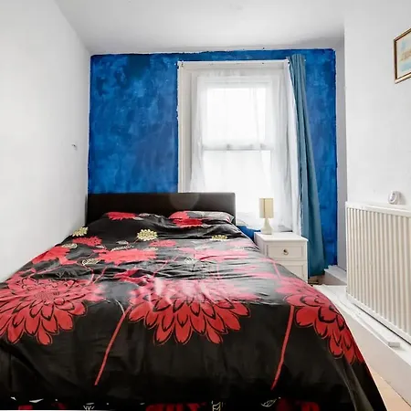Homestay Near Tottenham Hotspur Stadium *