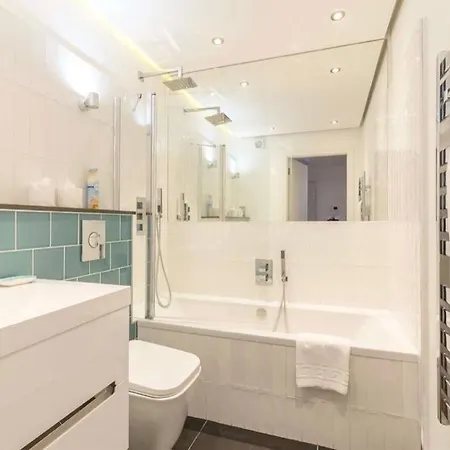 Flat 1 Bevenden Apartment *