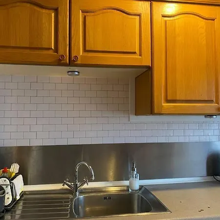 One Double Bedroom In A Shared Apartment