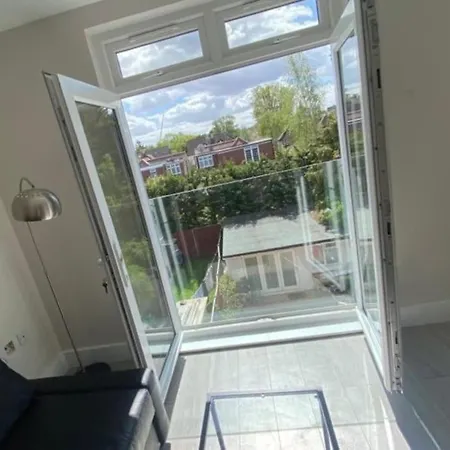 Cheviot Loft Apartment London