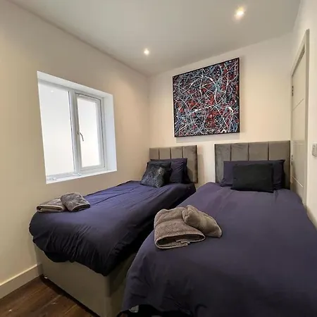 Star Finchley Road 1-bed Hideaway * London