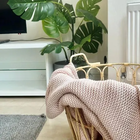 5 Bedroom House Se6