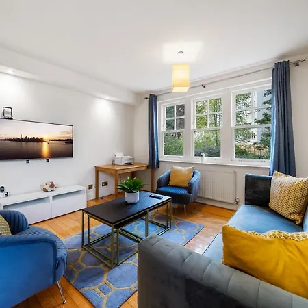 Terrific 2 Bed 2 Bath Apt With Gym & Roof Terrace -12 Mins From Apartment *