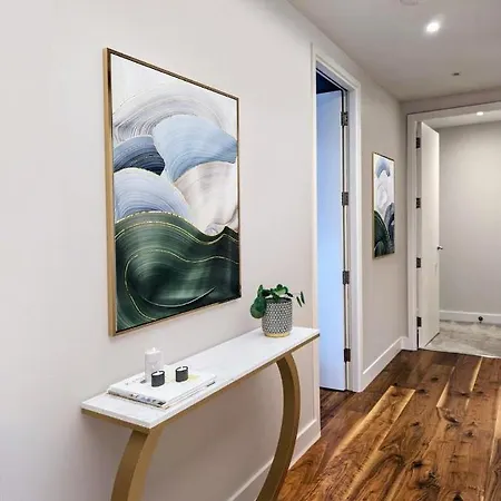 Stunning Soho Super - Sleeps 6 People London