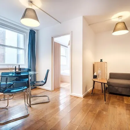 Oxford Street By Threstle Apartment