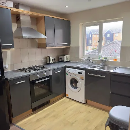 Lovely 2 Bedroom Family Holiday * Thamesmead (Greater London)