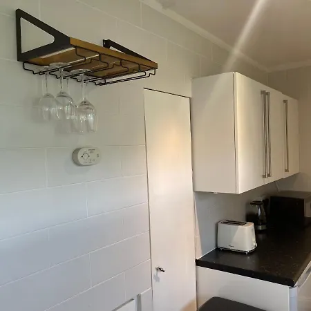 Sootheus - Cosy Surrey Quays Apartment London