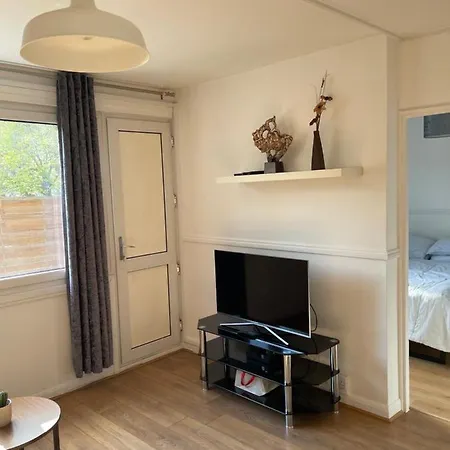 Sootheus - Cosy Surrey Quays * London