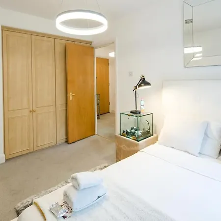 Superb Cozy Flat In Lovely Area Apartment