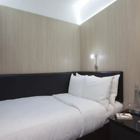 The Z Victoria 3*